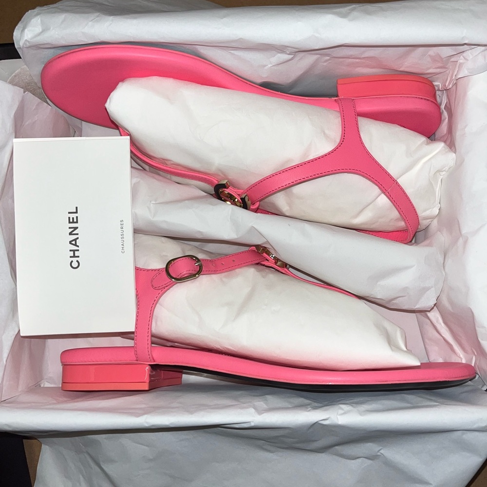 Authentic Chanel Flip Flop Sandals Coral G45428 size 39